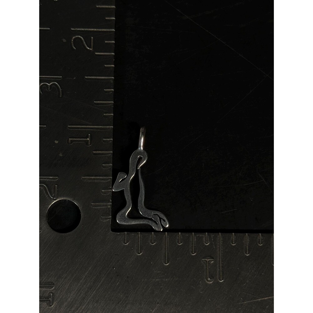 Remember Me Sterling Silver Praying Figure Pendant Charm - Picture 4 of 12